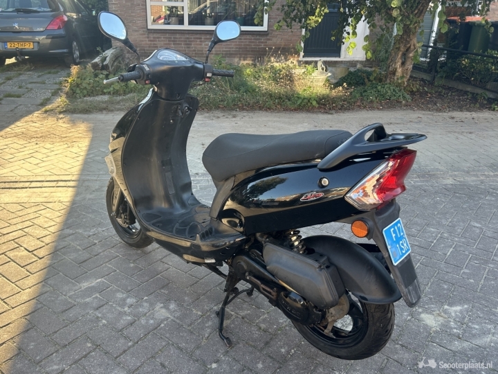 Kymco Vitality zwart