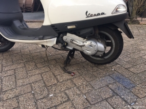 Vespa LX 50 wit