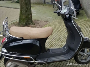 Vespa LX 50 zwart