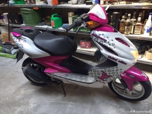 Yamaha Aerox wit