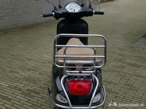 Vespa LX 50 zwart