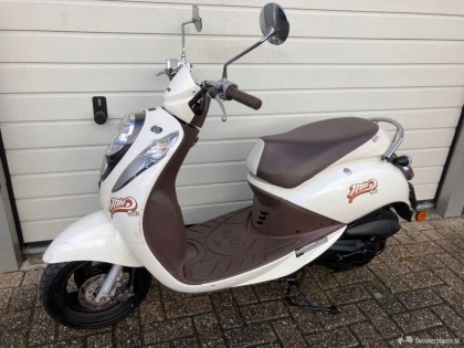 Sym Mio 50 Summer Edition | 4t Bromscooter