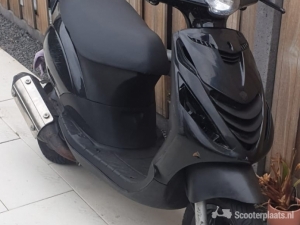 Piaggio Zip zwart