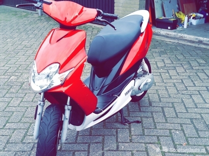 Yamaha Jog rood