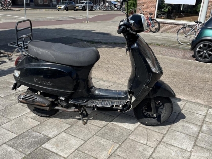 AGM VX50 zwart