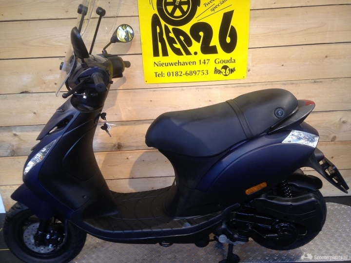 Piaggio Zip Blauw